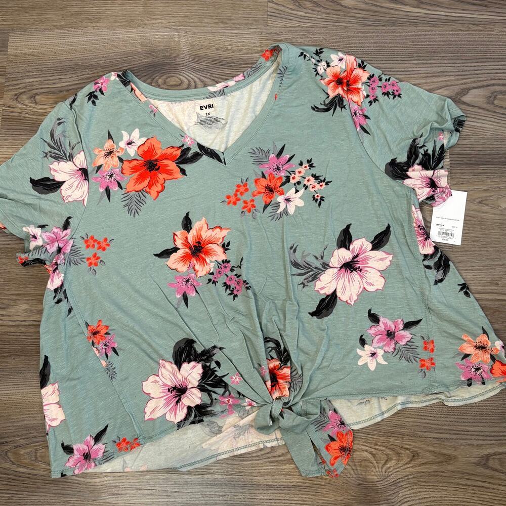 EVRI Women’s 2X Floral Tie Front V-Neck Top Sage Green Pink Orange NWT